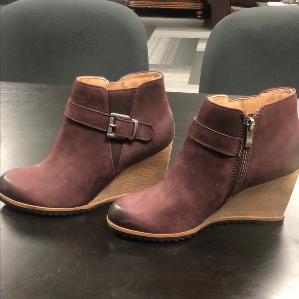 Caslon maroon wedge buckle ankle booties